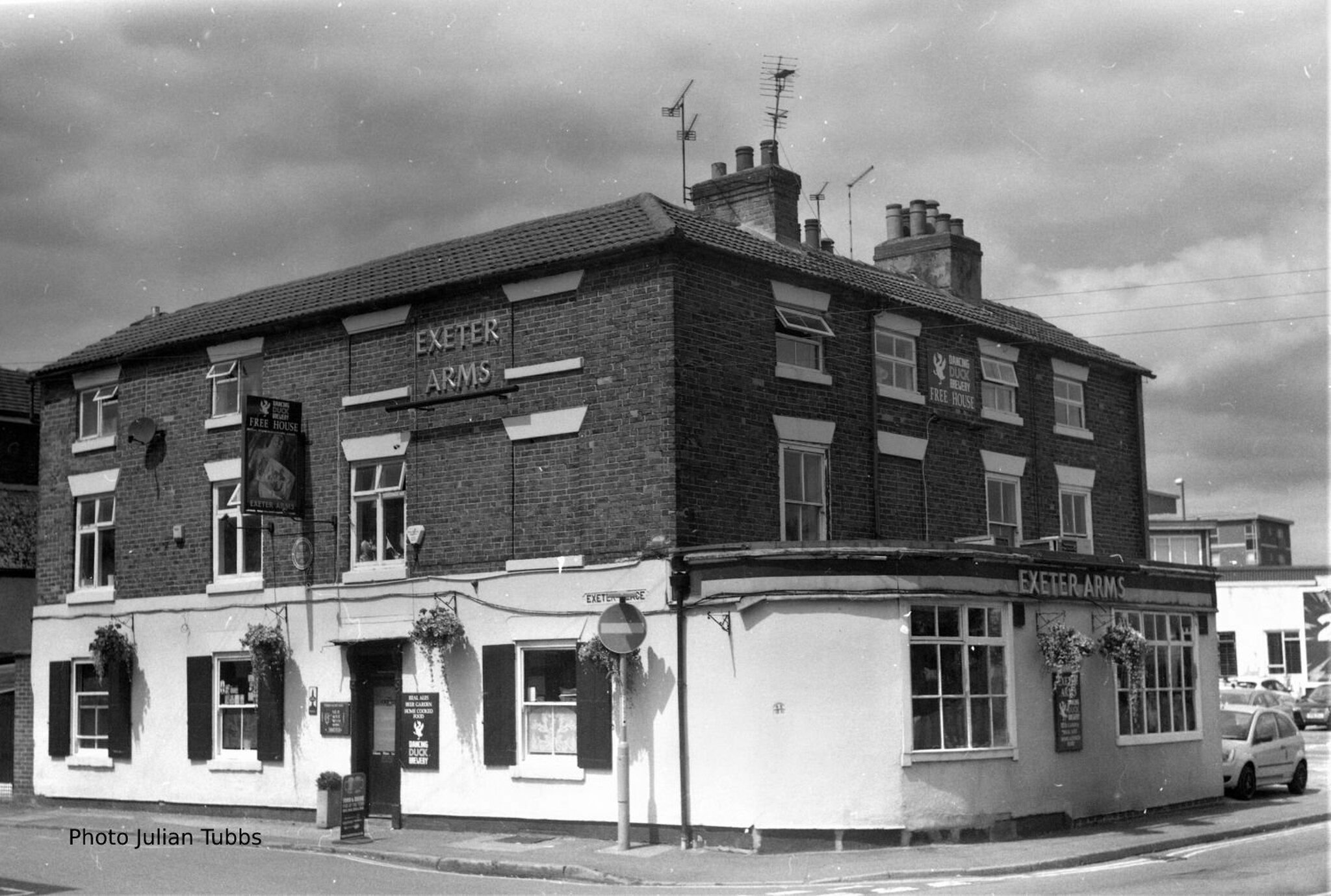 Rams, Rails and Real Ales Daytime Pub Tour of Derby London Pubs