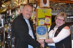 Heritage Pub award presentation