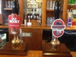 Royal Oak Weston - beer pumps 2014-08-19