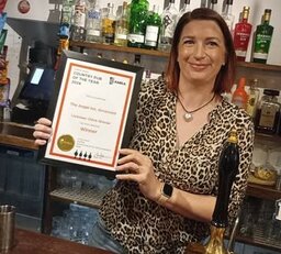 Landlady at the Grosmont receives the award