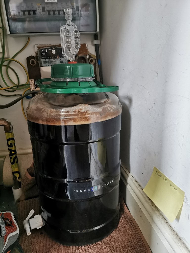 Mark S Home Brew Kit - 2 Weeks on Yeast