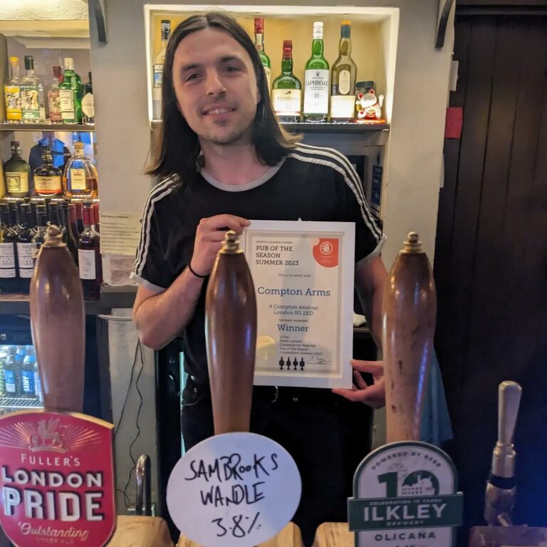 Summer Pub of the Season Award to The Compton Arms