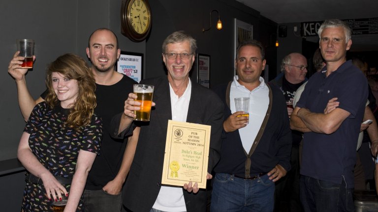 The team at The Duke's accept their Autumn Pub of the Season Award from Branch Chairman John Cryne. Picture by Steve Newton. 