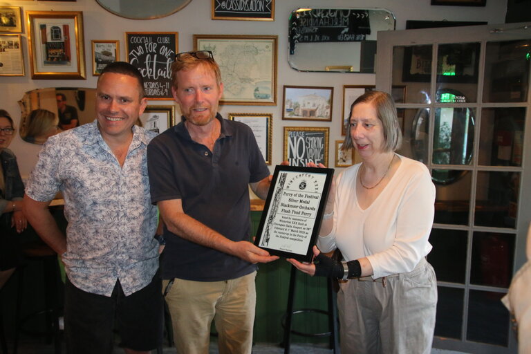 Shirley also took the opportunity to present local cider producers, Roy Waby and William Selborne of Blackmoor Estates with the  silver medal certificate for their Flash Pond Perry from the Gosport Winterfest XXX at the end of February.