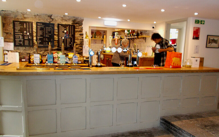 Radnor Arms bar May 2025